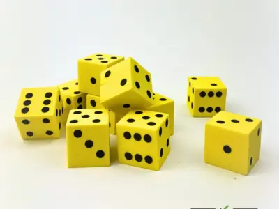 10 Skumterninger gul til undervisning.