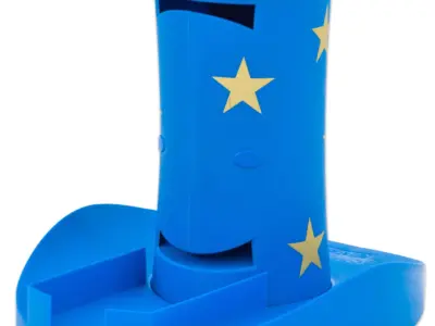 Magisk hat kortvender til at vende spillekort blå