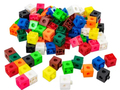 Centicubes 2x2 cm - 100 stk: Farverige plastikterninger til børn. Perfekt til læring af matematiske begreber som tælling og sortering. Ideel til skole og hjemme.