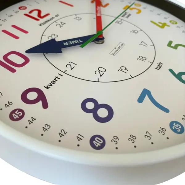 Læringsur 30 cm, hvid ramme, lær klokken, vægur til børn