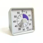 Lydløs timer i hvid – et praktisk nedtællingsur til skole, hjem og køkken. Perfekt som time timer til opgaver, pligter og madlavning. CE-godkendt og robust design. ADHD timer.