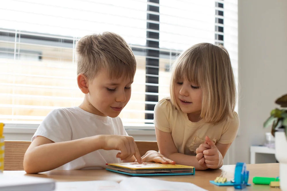 Hvordan lærer drenge og piger