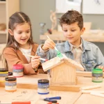 Fuglehus-byggesæt i massivt træ