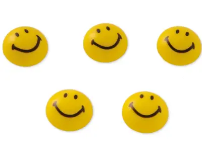 Farverige smiley-magneter