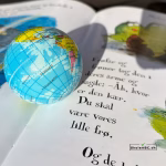 Stressbold Globus 6 cm til børn