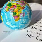 Stressbold Globus 6 cm til børn