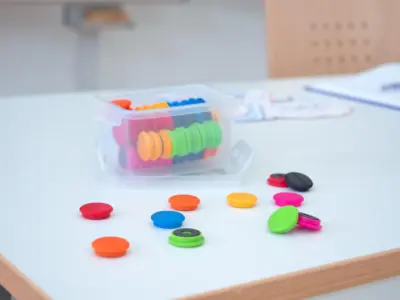 Tavlemagneter – Sæt med 80 stk. i flotte farver